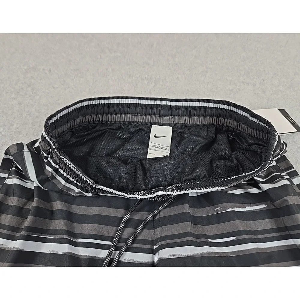 Nike Swim Trunk Shorts Mens Size Small Lined 7